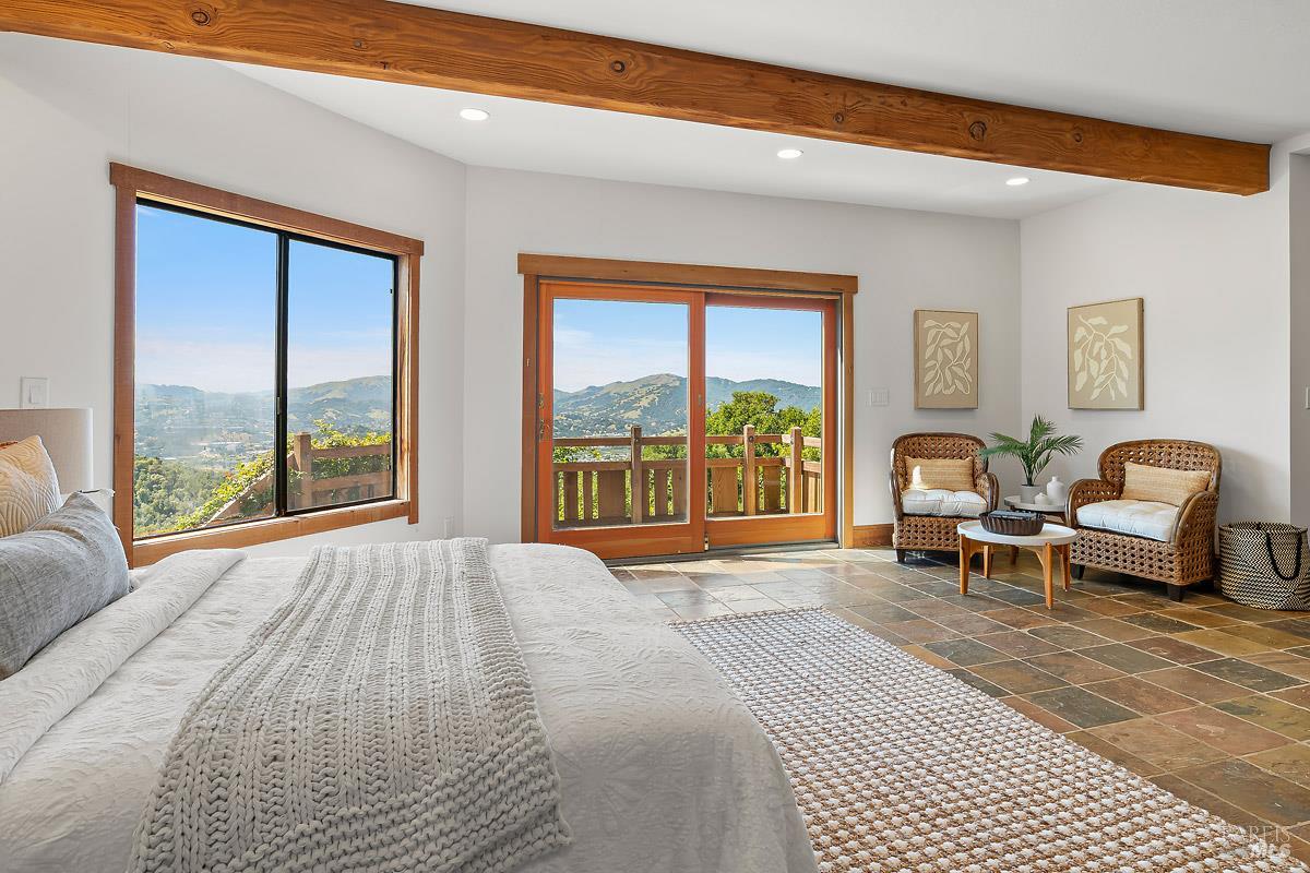 1100 Bayhills Drive San Rafael CA 94903