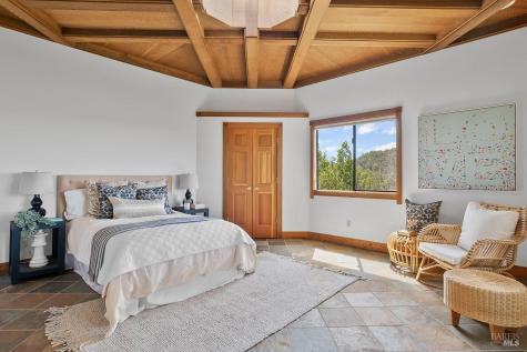 1100 Bayhills Drive San Rafael CA 94903