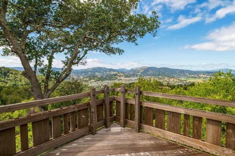 1100 Bayhills Drive San Rafael CA 94903