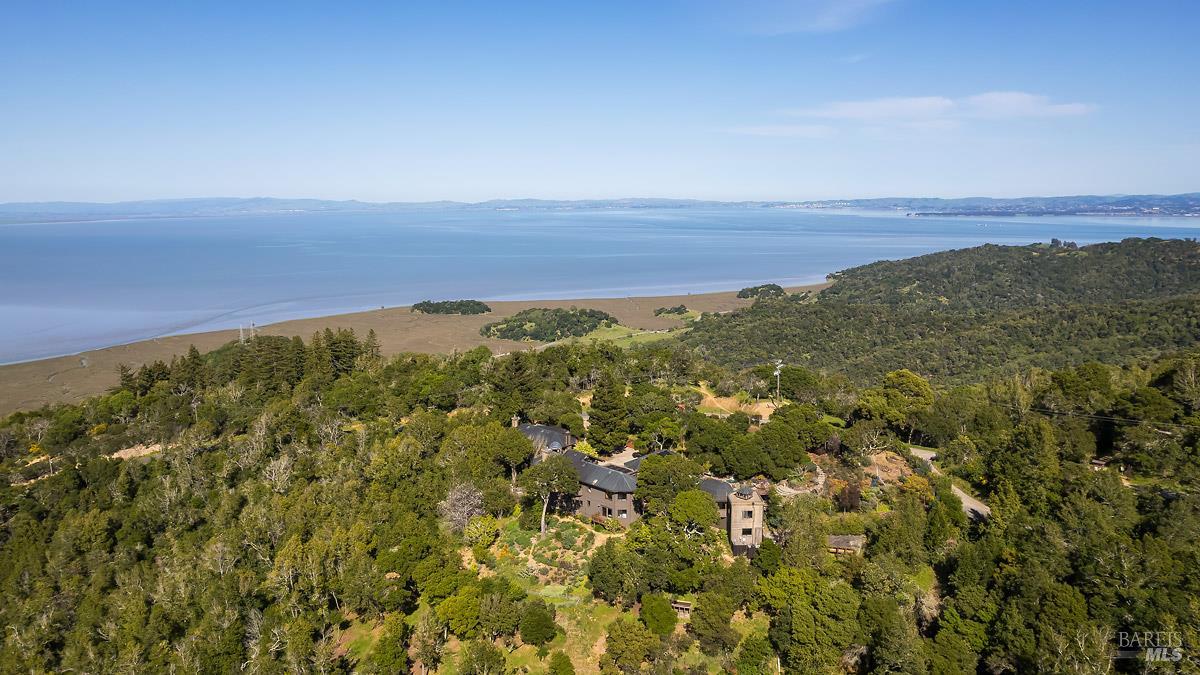 1100 Bayhills Drive San Rafael CA 94903