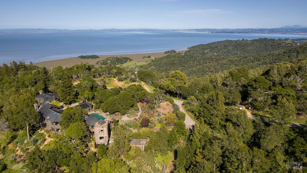 1100 Bayhills Drive San Rafael CA 94903