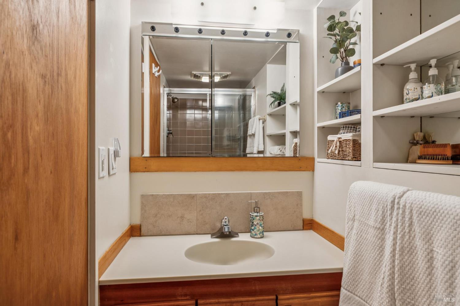 215 Bungalow Avenue San Rafael CA 94901