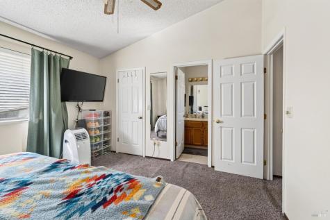 849 Falcon Way Healdsburg CA 95448