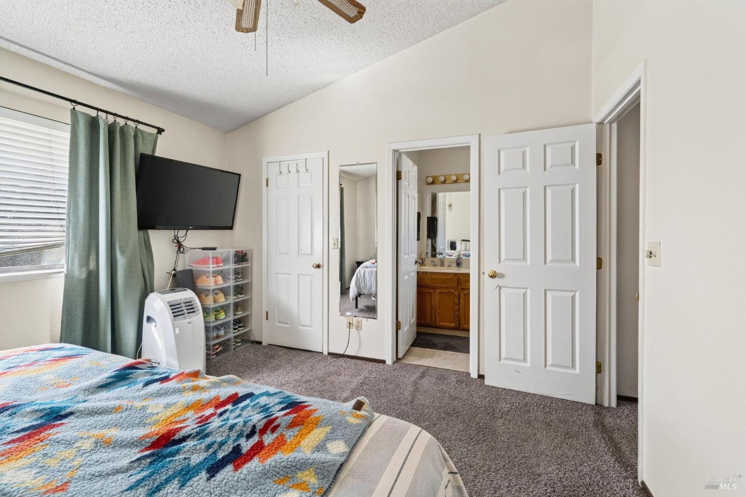 849 Falcon Way Healdsburg CA 95448