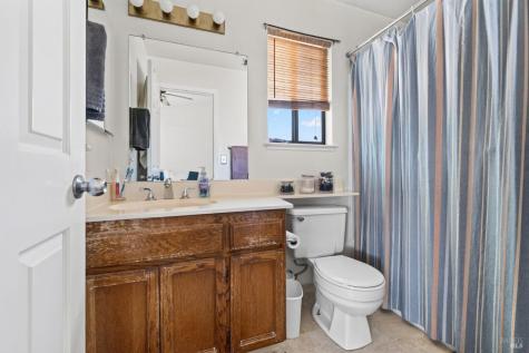 849 Falcon Way Healdsburg CA 95448