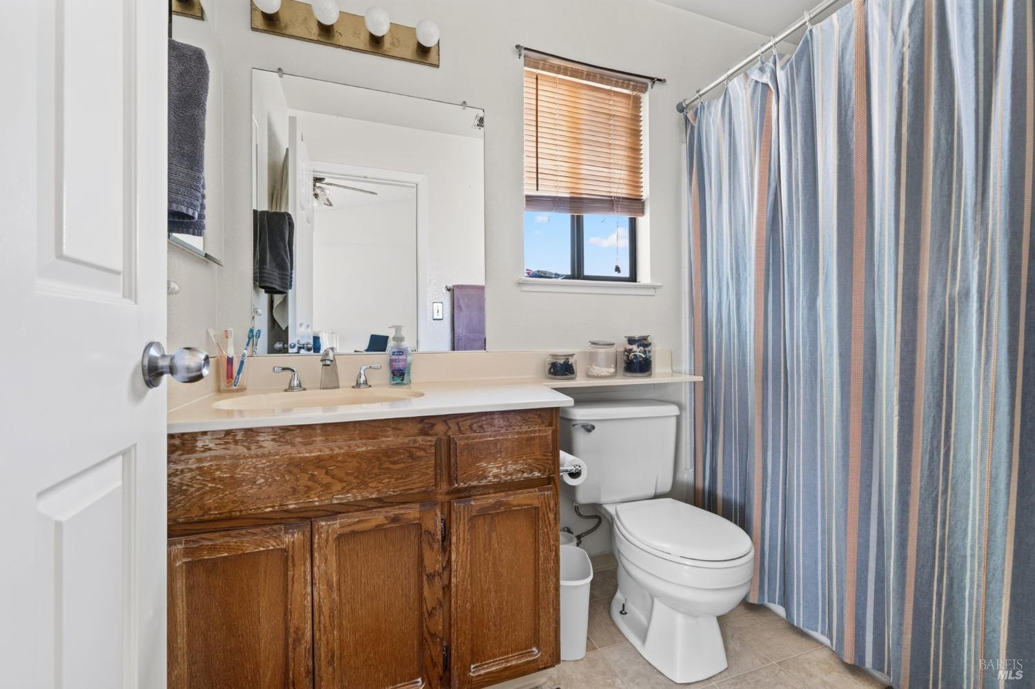 849 Falcon Way Healdsburg CA 95448