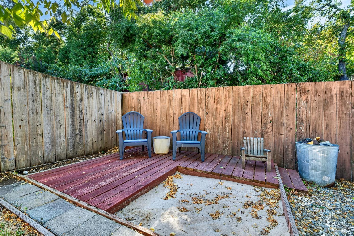 849 Falcon Way Healdsburg CA 95448