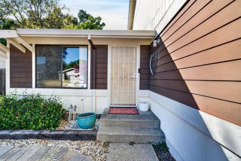 849 Falcon Way Healdsburg CA 95448