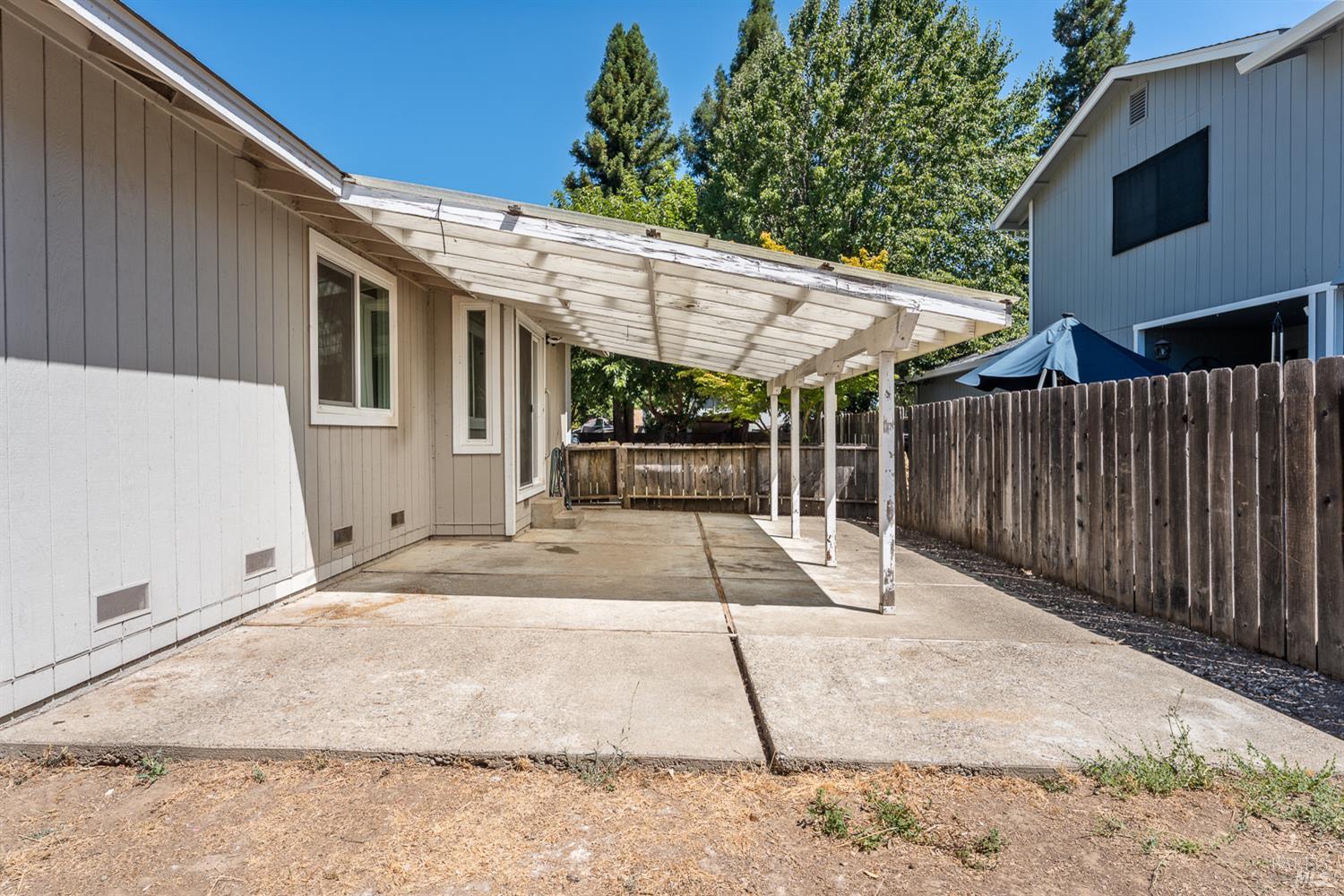 555 Donner Lane Ukiah CA 95482