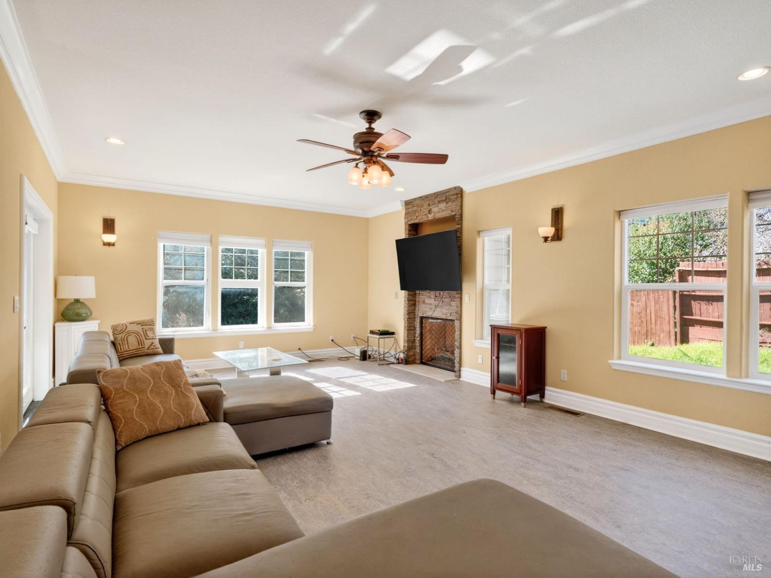 605 Redwood Avenue Ukiah CA 95482