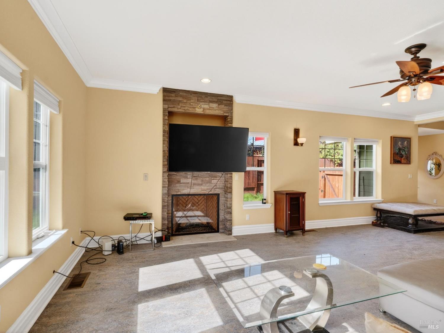 605 Redwood Avenue Ukiah CA 95482