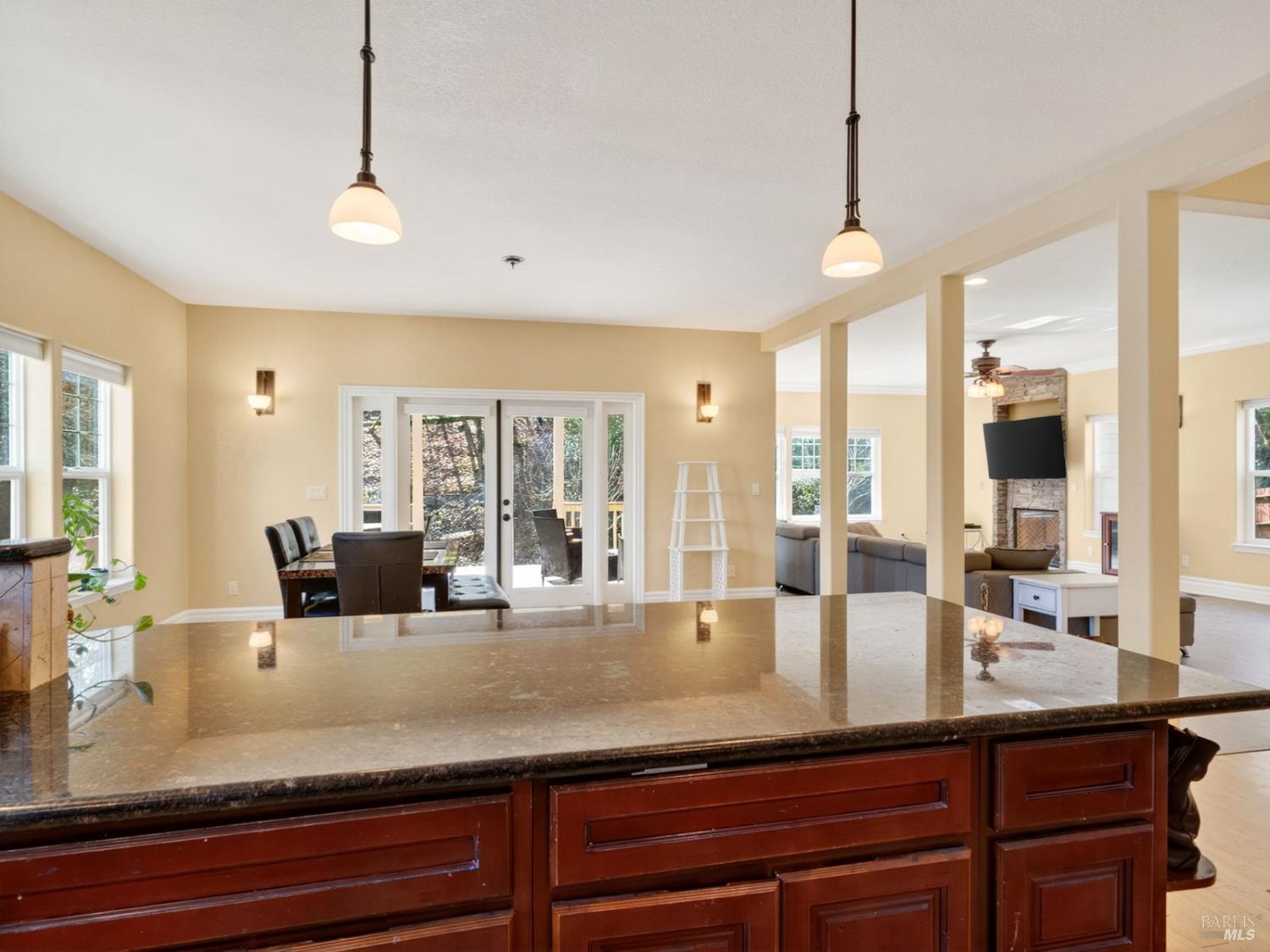 605 Redwood Avenue Ukiah CA 95482