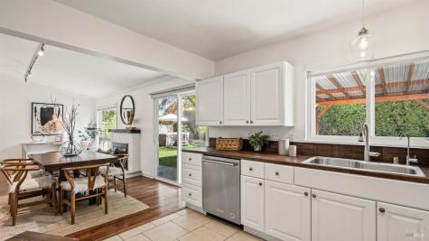 415 Sunset Parkway Novato CA 94947