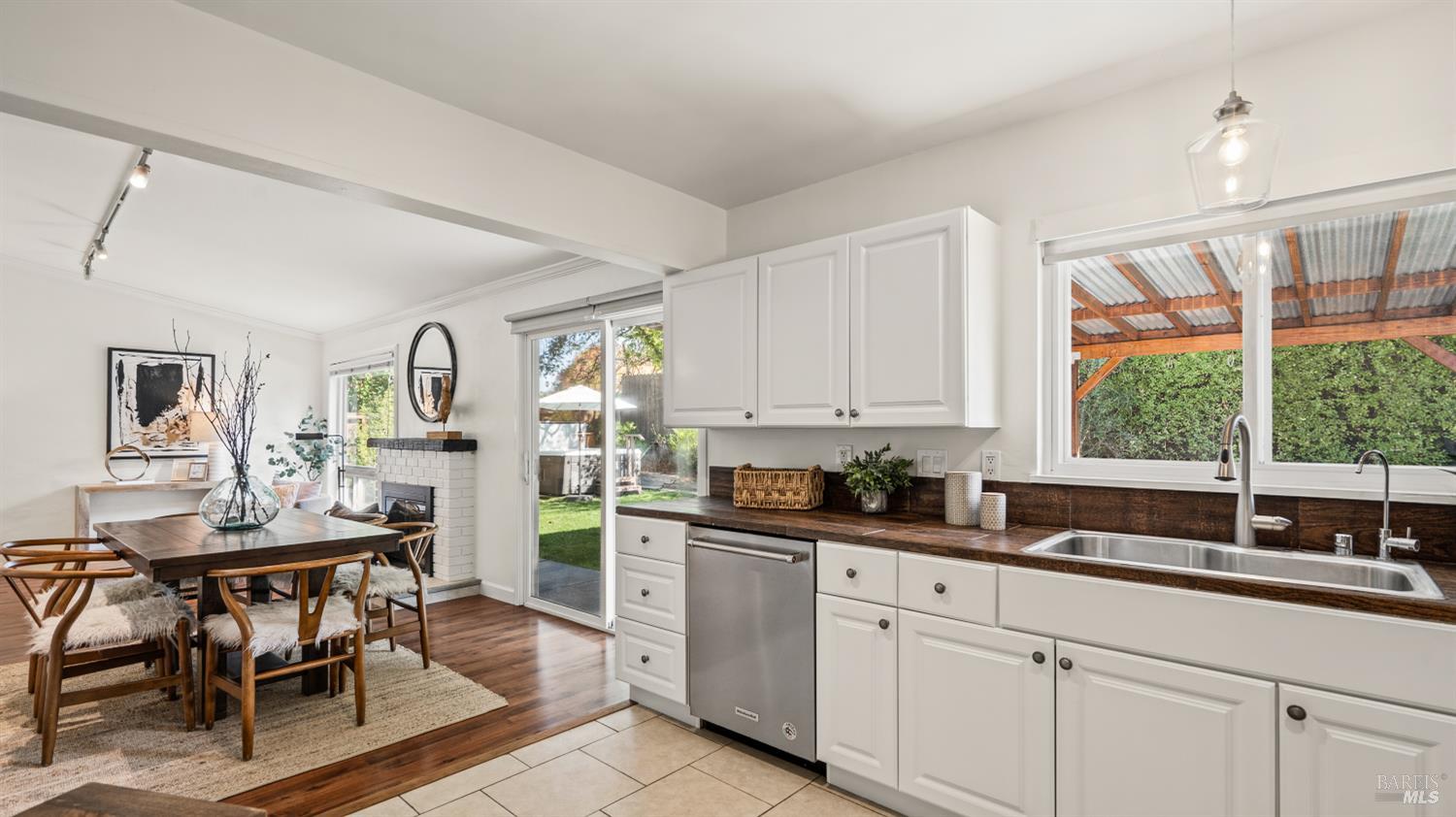 415 Sunset Parkway Novato CA 94947