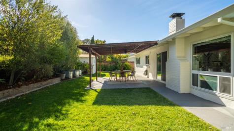 415 Sunset Parkway Novato CA 94947