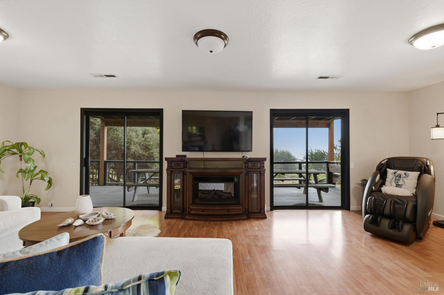 46801 Iversen Drive Gualala CA 95445