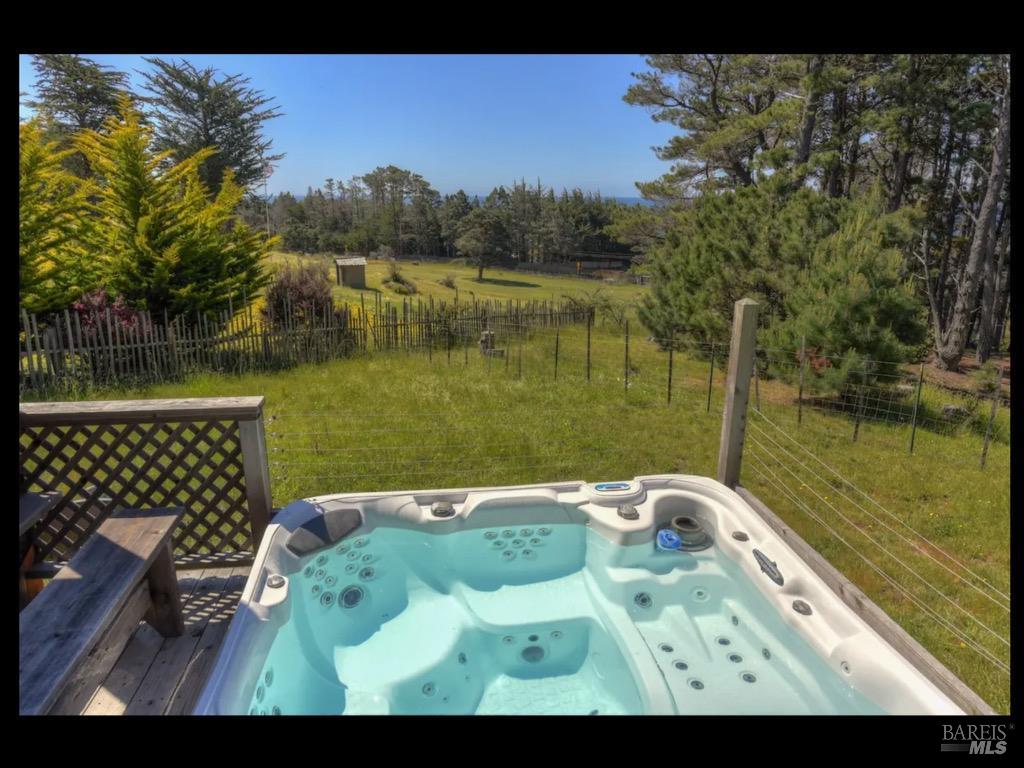 46801 Iversen Drive Gualala CA 95445