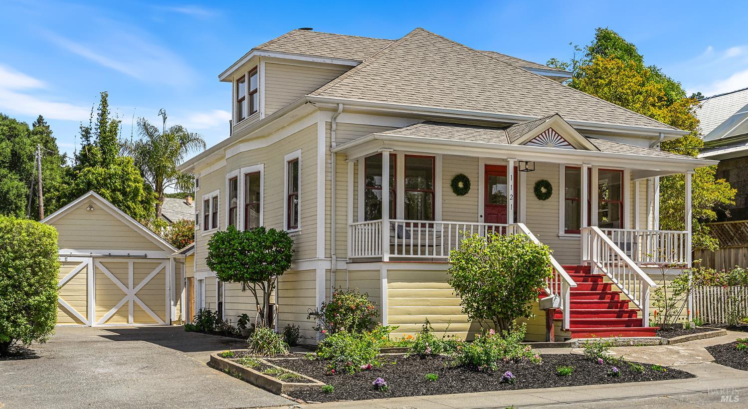 1121 F Street Petaluma CA 94952