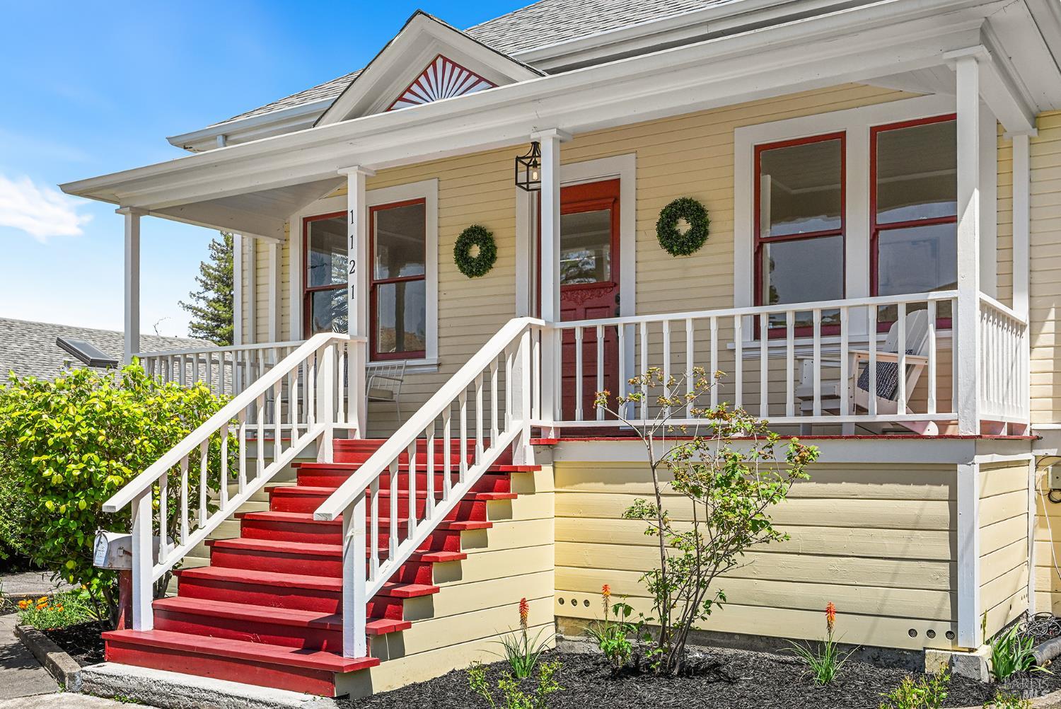 1121 F Street Petaluma CA 94952