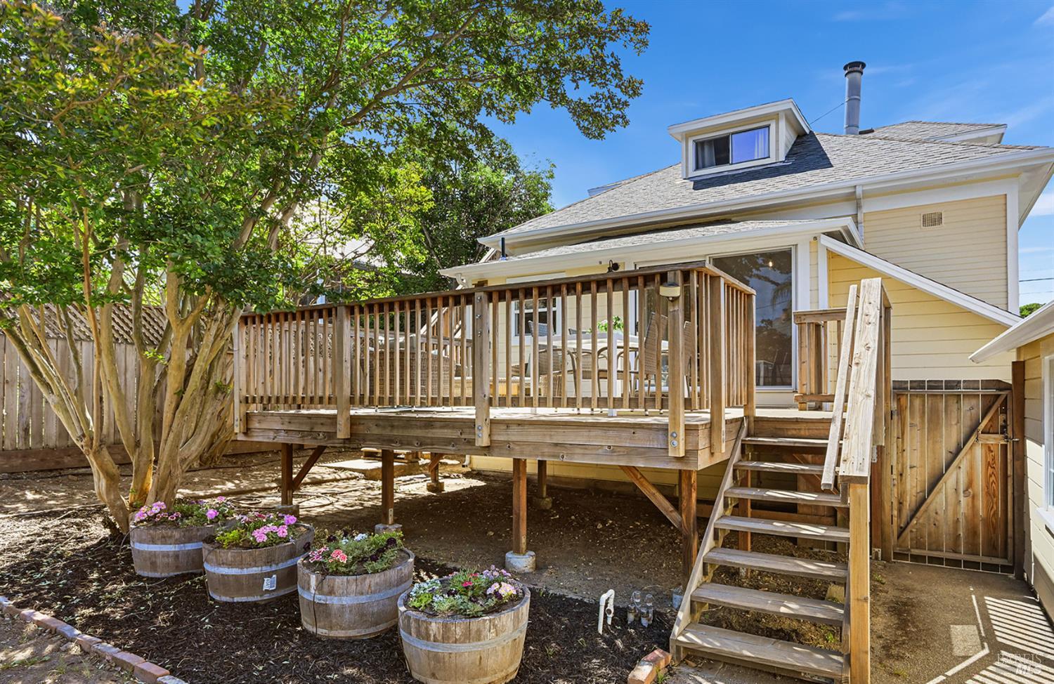 1121 F Street Petaluma CA 94952