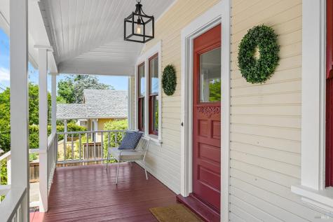 1121 F Street Petaluma CA 94952