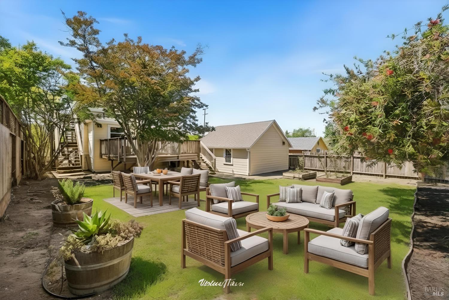 1121 F Street Petaluma CA 94952