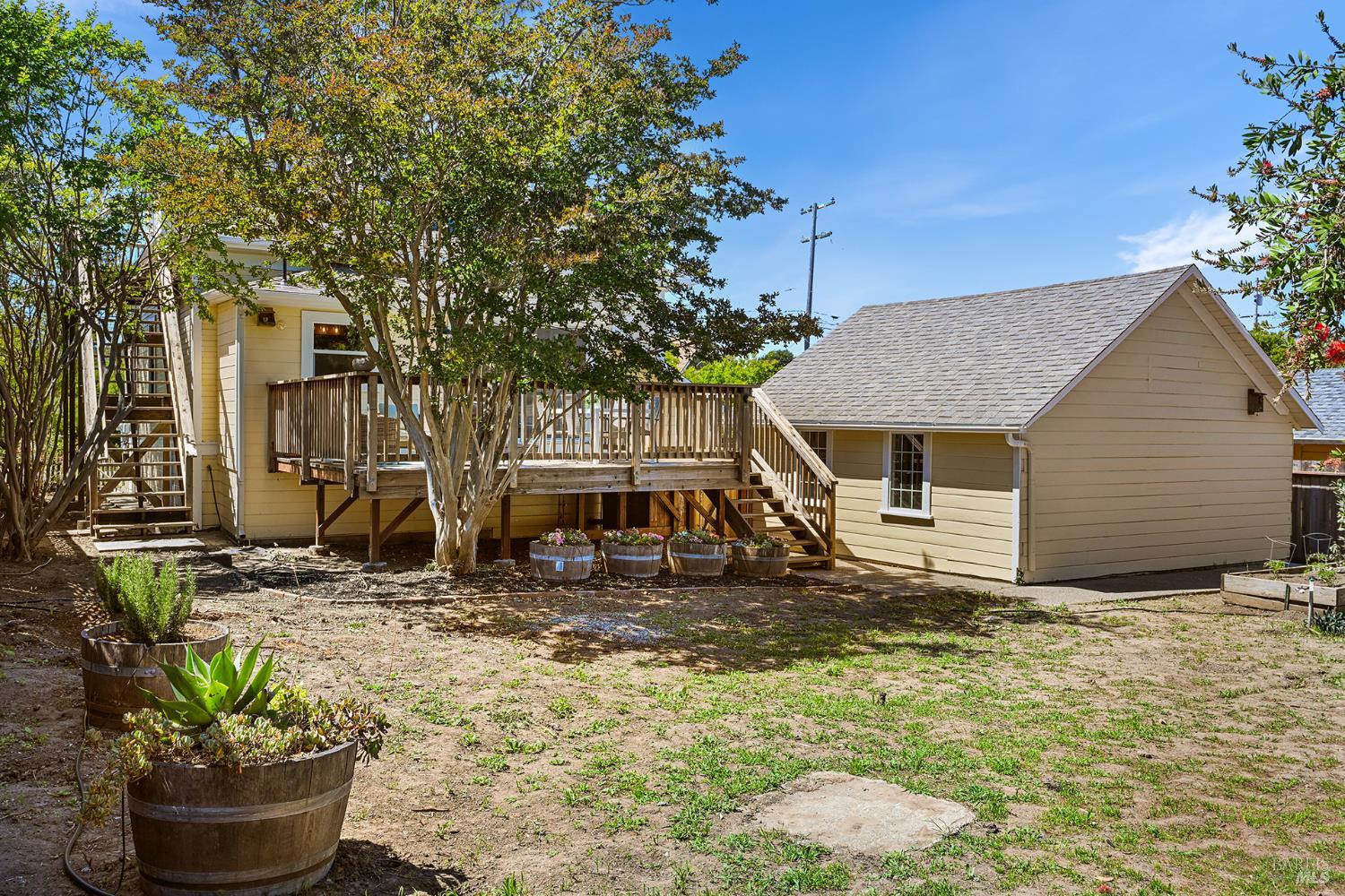 1121 F Street Petaluma CA 94952
