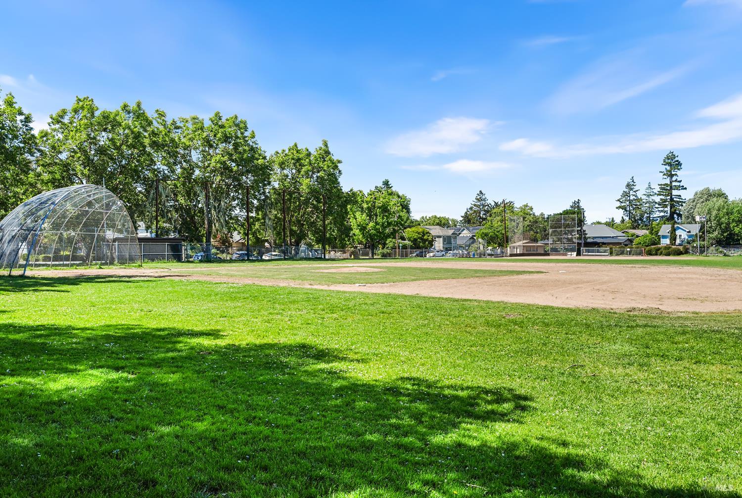 1121 F Street Petaluma CA 94952