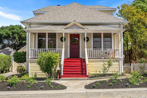 1121 F Street Petaluma CA 94952