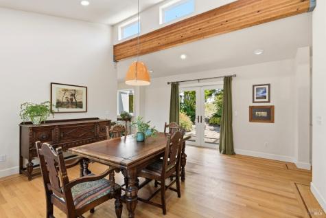 3223 Canfield Road Sebastopol CA 95472