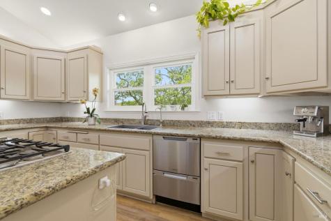 3223 Canfield Road Sebastopol CA 95472