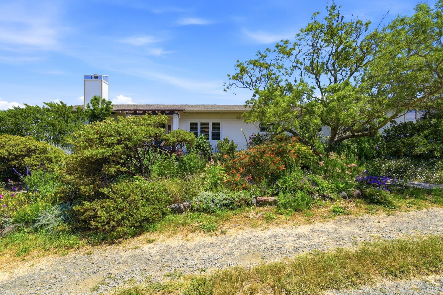 3223 Canfield Road Sebastopol CA 95472