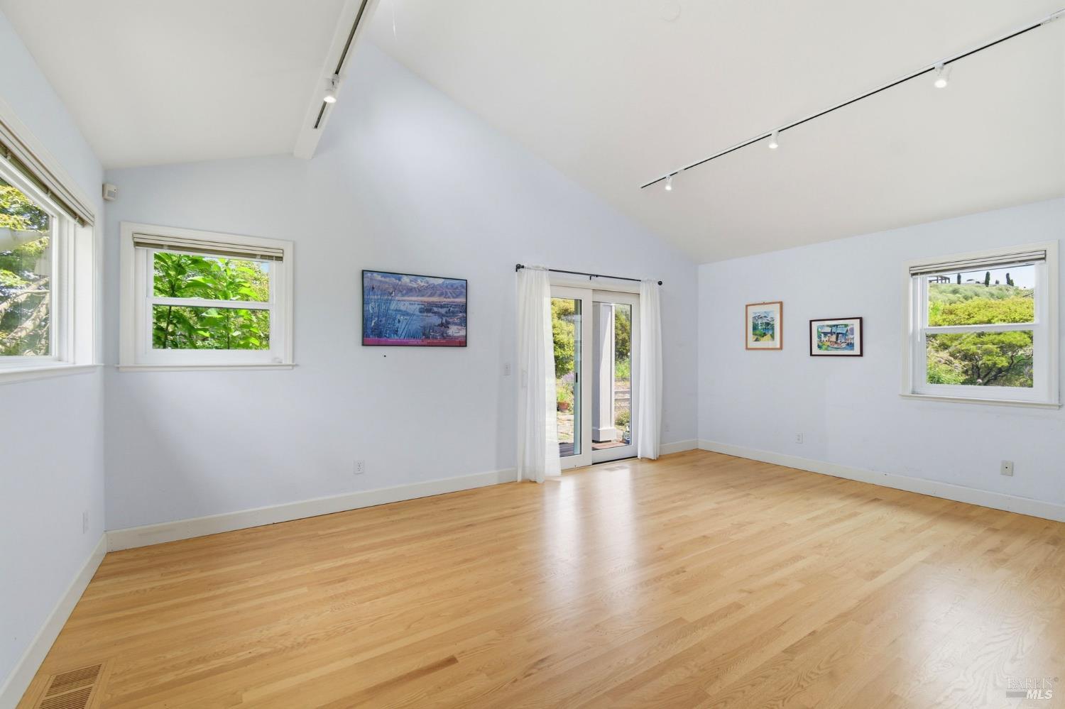 3223 Canfield Road Sebastopol CA 95472