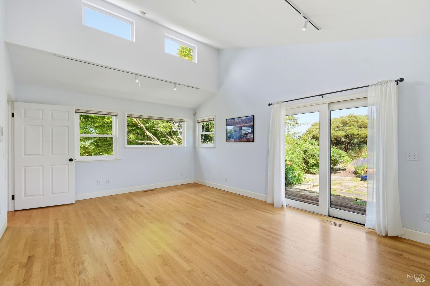 3223 Canfield Road Sebastopol CA 95472