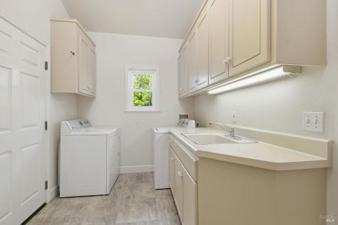 3223 Canfield Road Sebastopol CA 95472