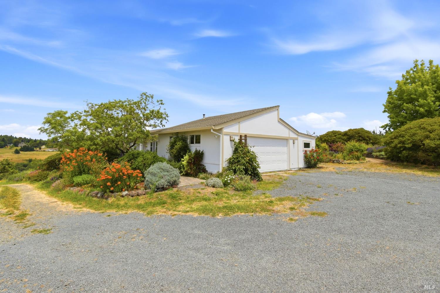 3223 Canfield Road Sebastopol CA 95472