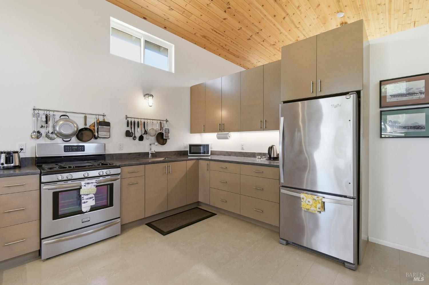 3223 Canfield Road Sebastopol CA 95472