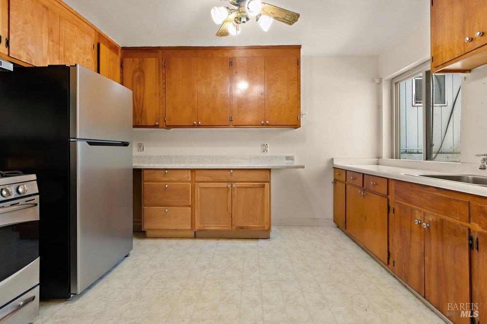 1126 Wanda Street Crockett CA 94525