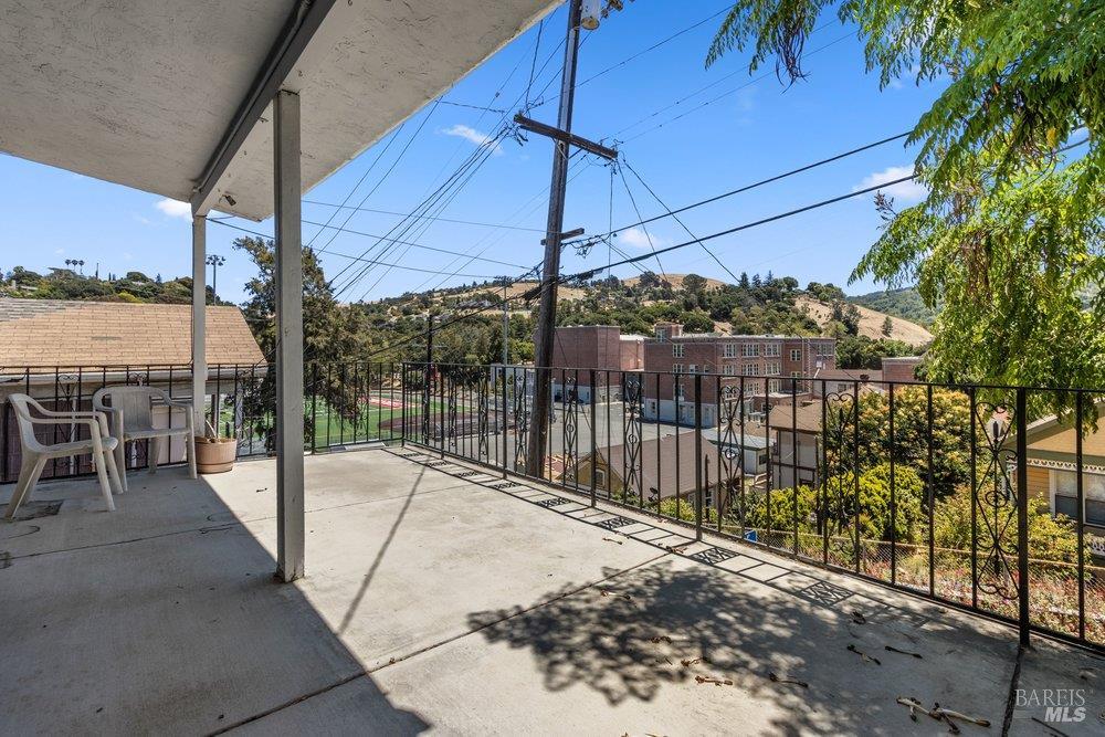 1126 Wanda Street Crockett CA 94525