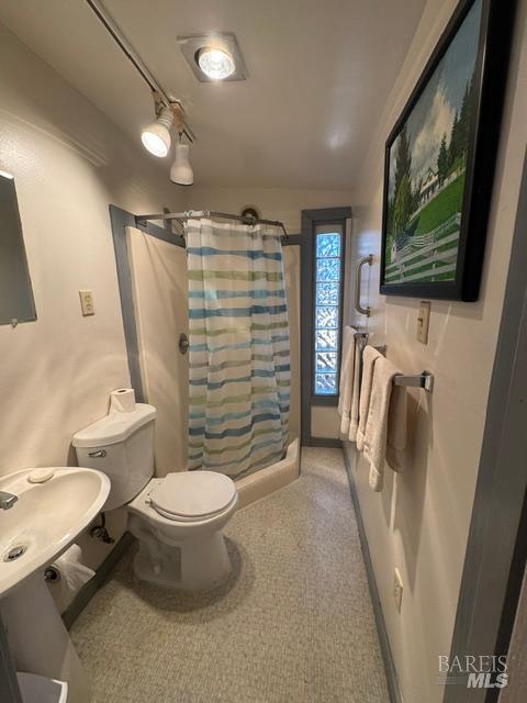 917 Saracen Road Santa Rosa CA 95401