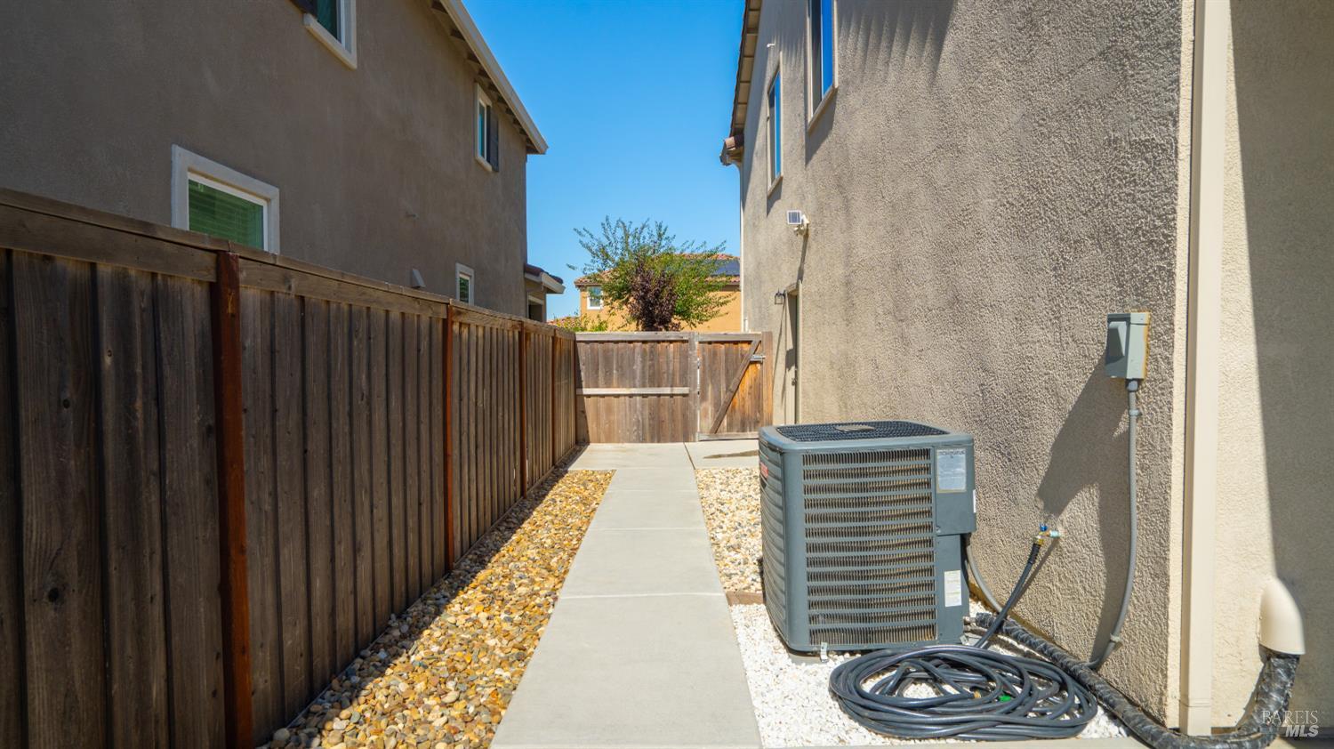 700 Maxwell Road Vacaville CA 95687
