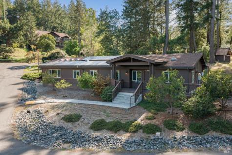 2264 Green Hill Road Sebastopol CA 95472
