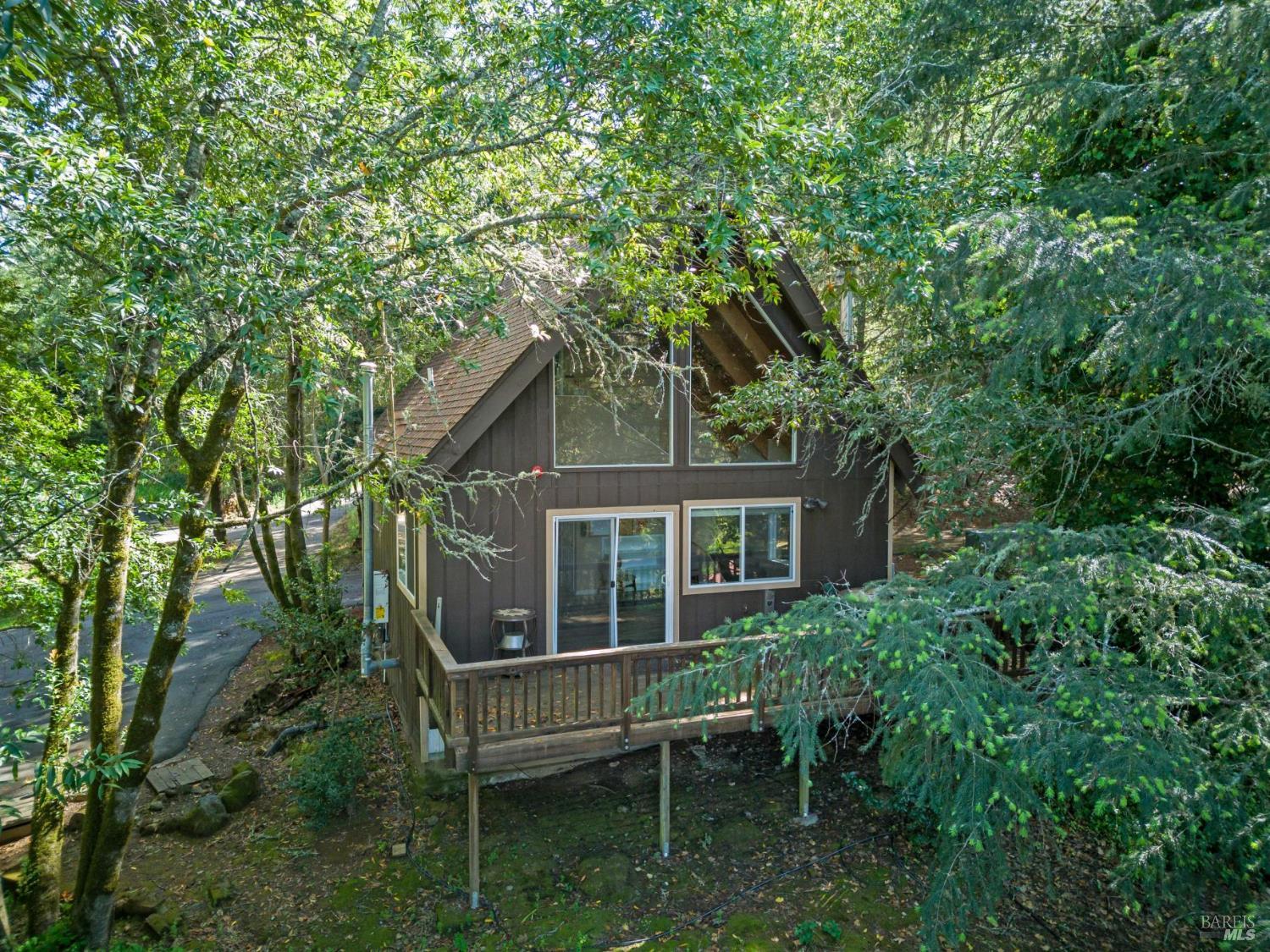 2264 Green Hill Road Sebastopol CA 95472