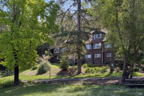 2264 Green Hill Road Sebastopol CA 95472