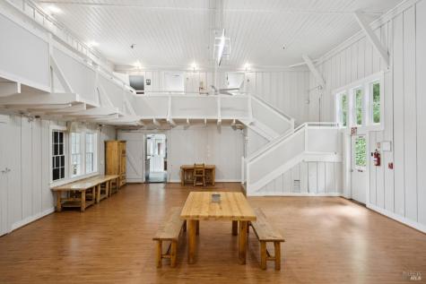 2264 Green Hill Road Sebastopol CA 95472