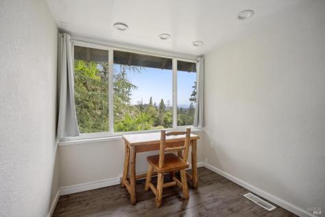 2264 Green Hill Road Sebastopol CA 95472