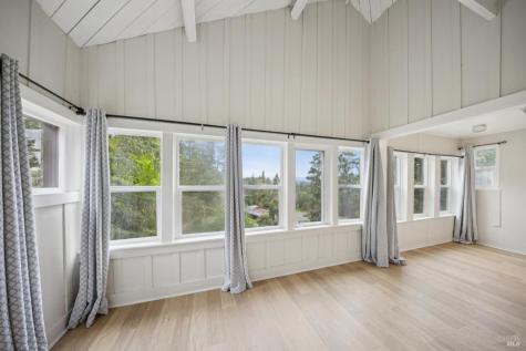 2264 Green Hill Road Sebastopol CA 95472