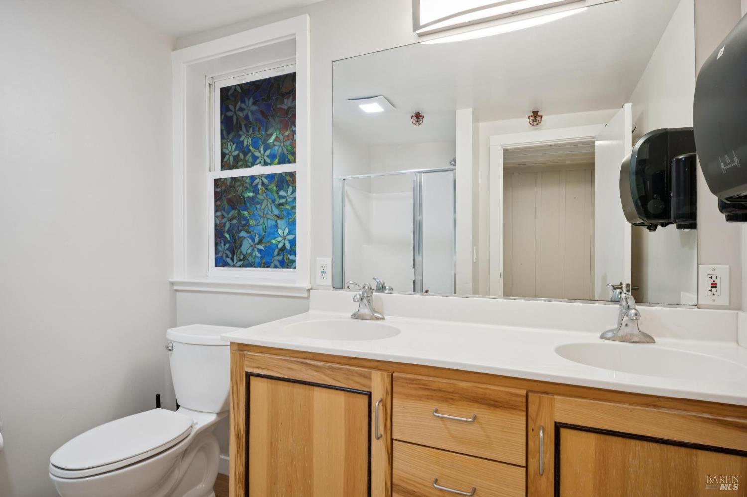 2264 Green Hill Road Sebastopol CA 95472