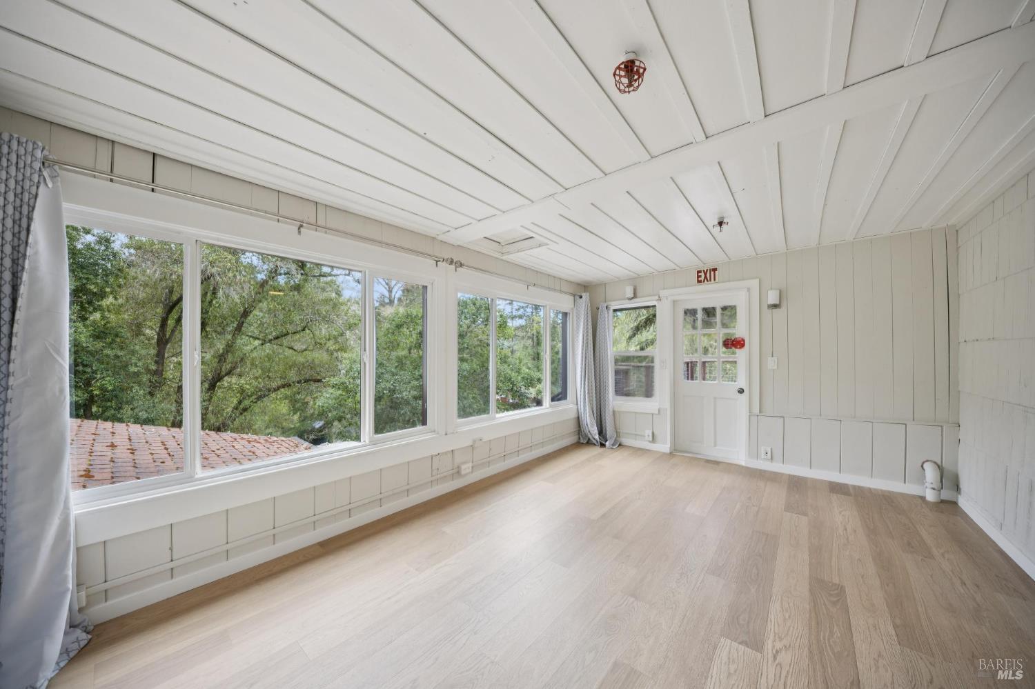 2264 Green Hill Road Sebastopol CA 95472