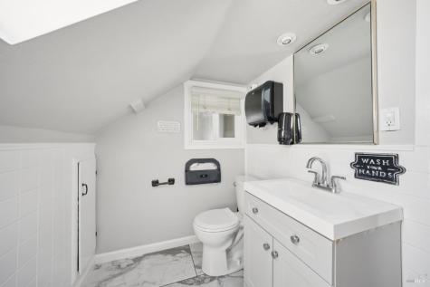2264 Green Hill Road Sebastopol CA 95472